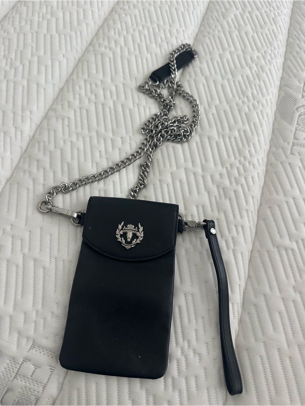 RUDSAK Black Leather Chain Crossbody Phone Pouch
